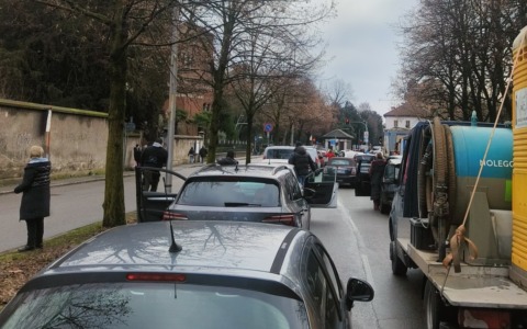Strade blindate, traffico in tilt per il passaggio di Mattarella