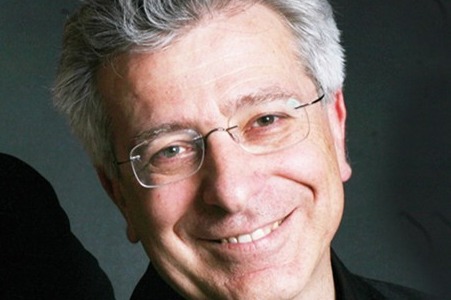 A Monza si esibirà il grande pianista Costa