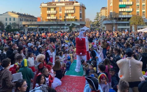 Festa di Carnevale: due sfilate dai quartieri verso il centro con spettacoli, musica e animazione