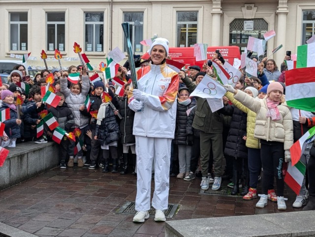 La Fiamma olimpica tra Seregno e Meda