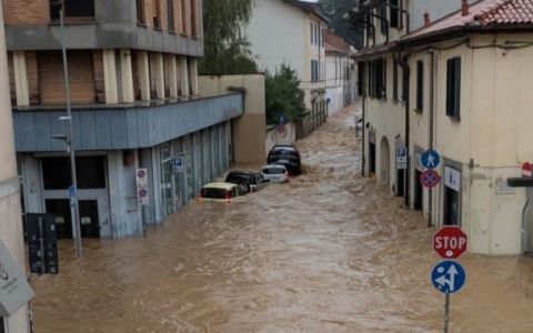La “ricetta” contro le esondazioni non soddisfa le minoranze: “Bisognava fare di più”