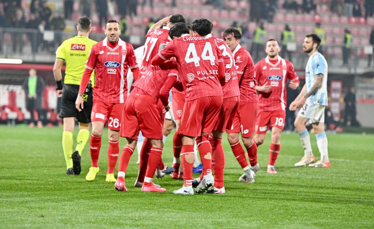 Azzi e Pessina piegano la Virtus Entella. Monza primo per una notte… Gol, traverse e parate, che partita all’U-Power Stadium!