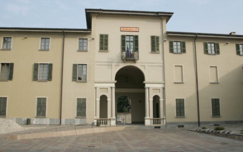 “Il Comune che abbraccia”: la rivoluzione della gentilezza parte da Concorezzo