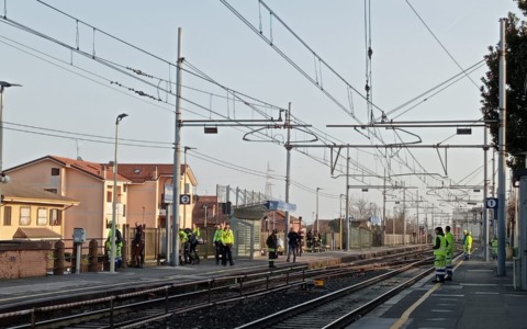Tragedia in stazione, deceduto un 29enne