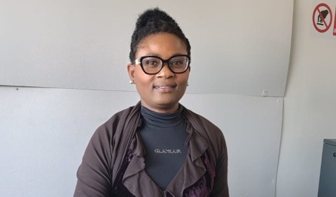 “Le parole di mio padre sono state la mia forza”: Amaka è fuggita dalla tratta e ora aiuta gli altri