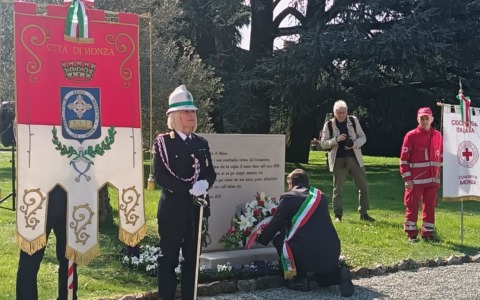 Monza ricorda le vittime del Covid