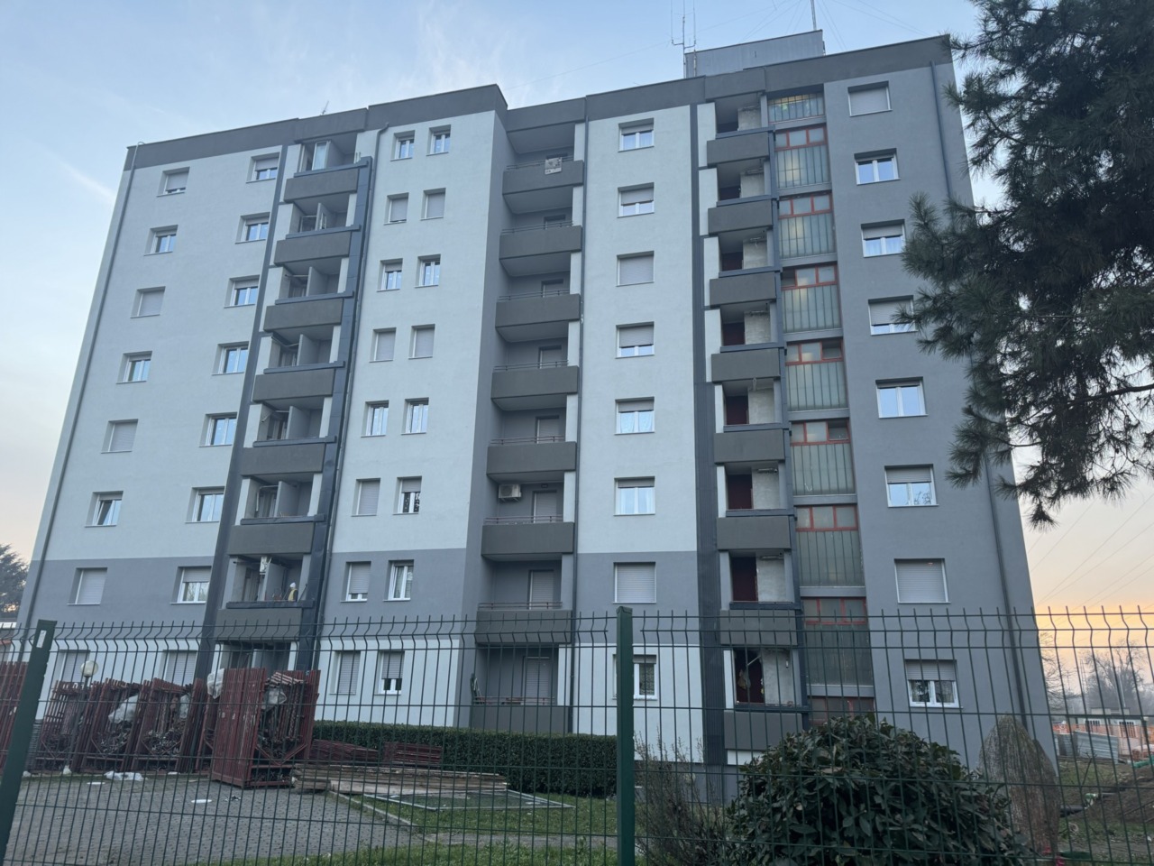 Maxi restyling delle case Aler e Comunali (con anche un nuovo palazzo): lavori quasi finiti