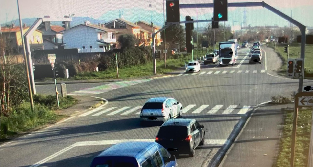 Staffelli e il Tapiro ai furbetti del “rosso”