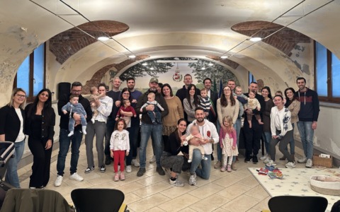 Il Comune dà il benvenuto ai nuovi nati con la Chiave della Gentilezza