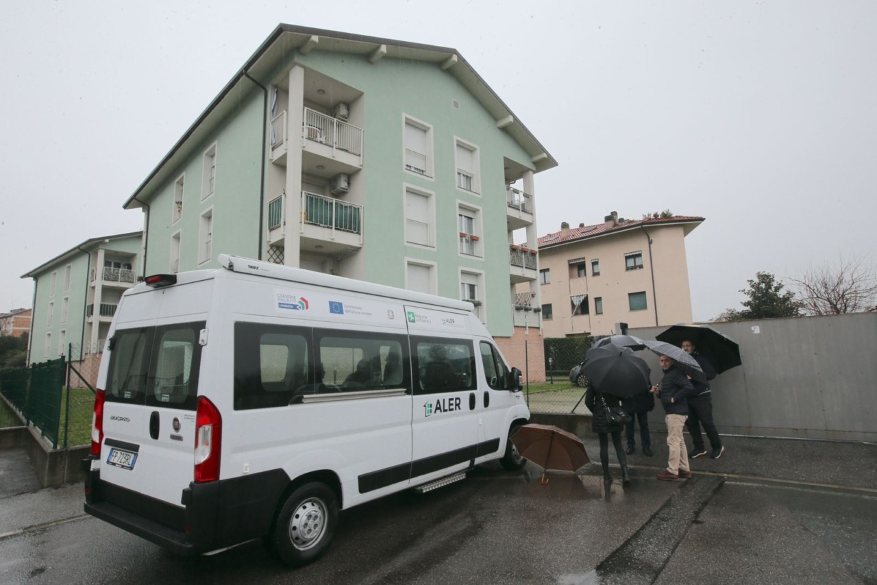 Nuovi ascensori nelle case comunali: lavori in corso e servizi per gli inquilini fragili