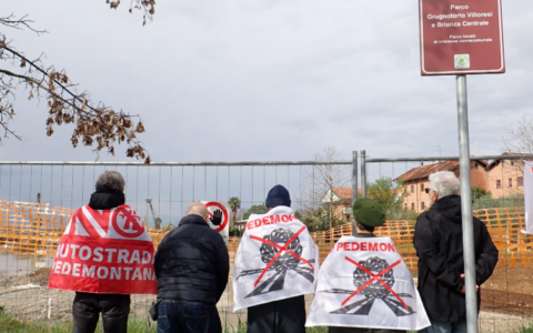La protesta degli Umarell contro Pedemontana