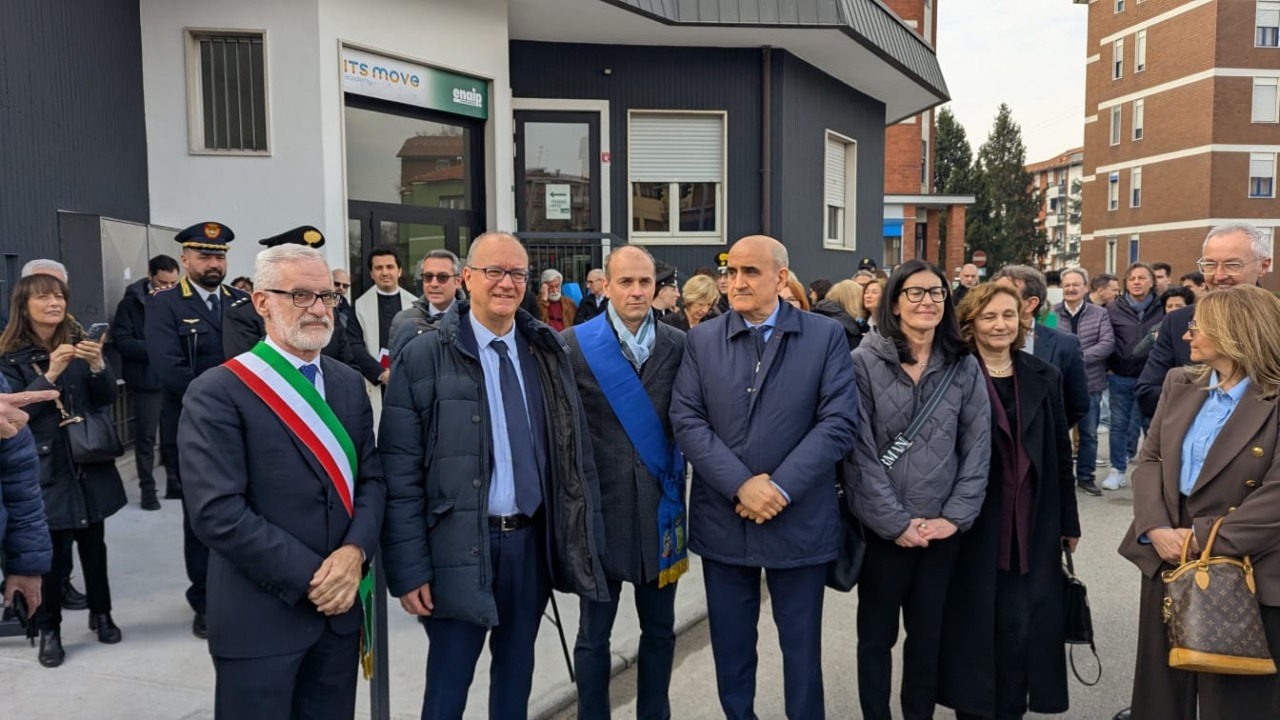 Il Ministro Valditara  inaugura  la sede  di Enaip Lombardia e di Its Move