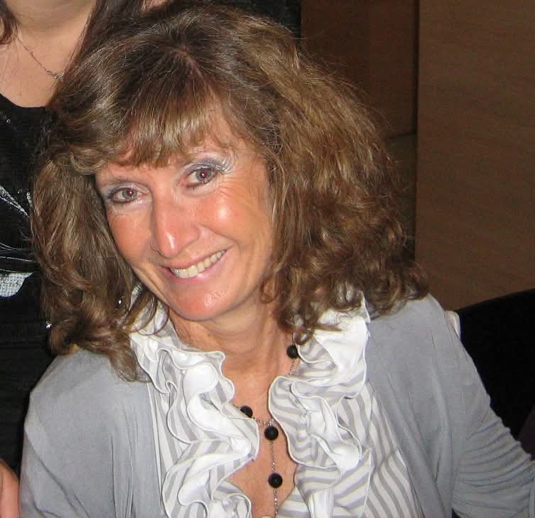 Addio alla prof d’inglese Maura Schipani,  stimata da alunni e colleghi
