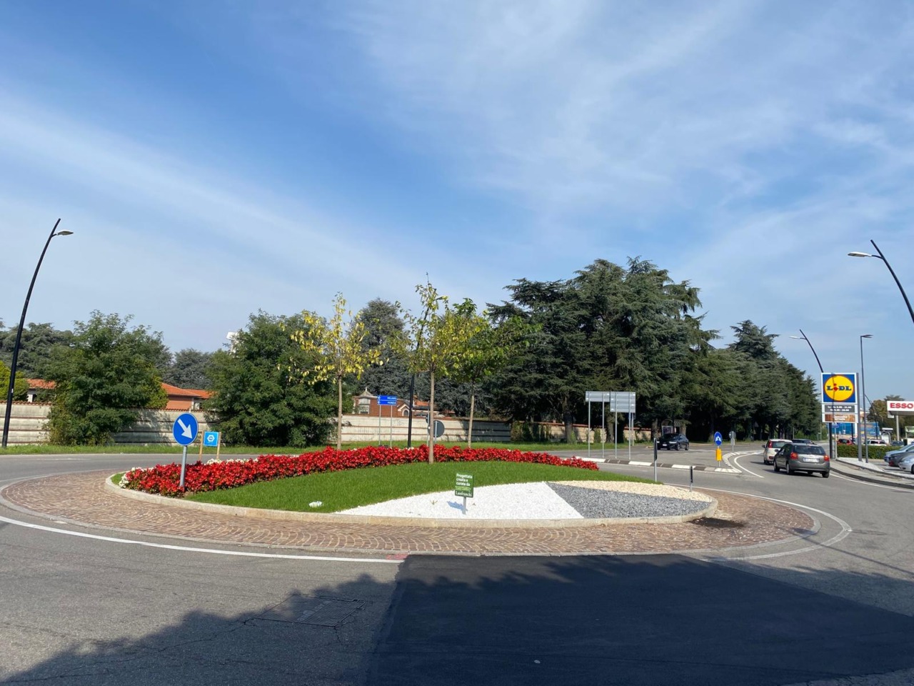 Verde e sponsor: a Concorezzo metà delle rotatorie trova un’azienda