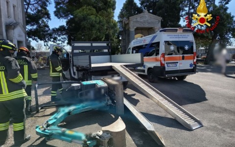 Infortunio sul lavoro in cimitero