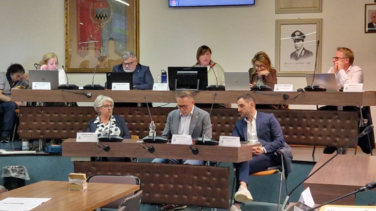 Calendarizzata la discussione della mozione di sfiducia a Bono