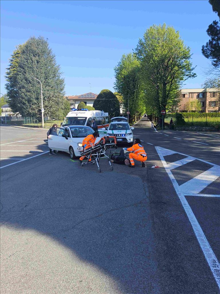 Anziano investito in bicicletta davanti al cimitero: muore dopo una settimana in ospedale