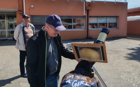 L’istituto comprensivo tra stelle, tecnologia e solidarietà