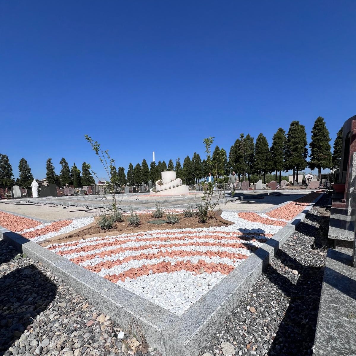 Al cimitero maggiore un nuovo campo da 77 tombe di famiglia