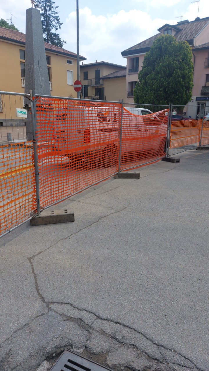 Tubi del gas tranciati durante i lavori, paura in paese