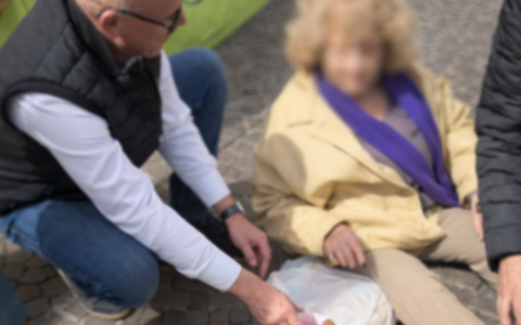 Marciapiedi sconnessi, cade anche la mamma dell’ex assessore