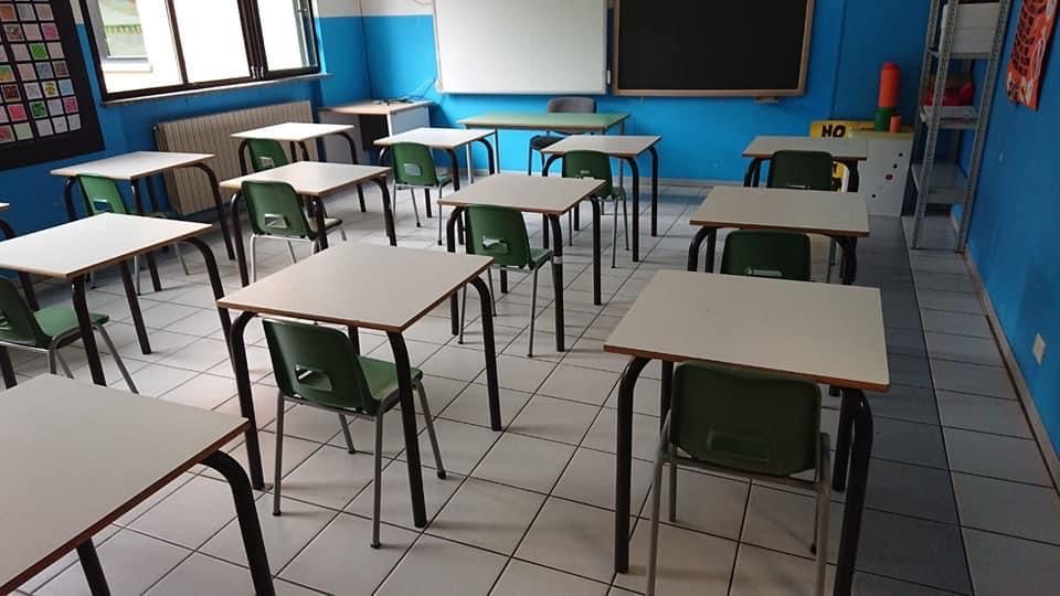 Calo demografico e plessi sovradimensionati, ma per ora nessuno chiude