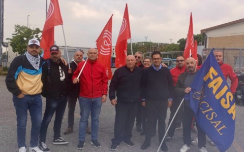 Il consigliere Dozio allo sciopero dei dipendenti Addabus