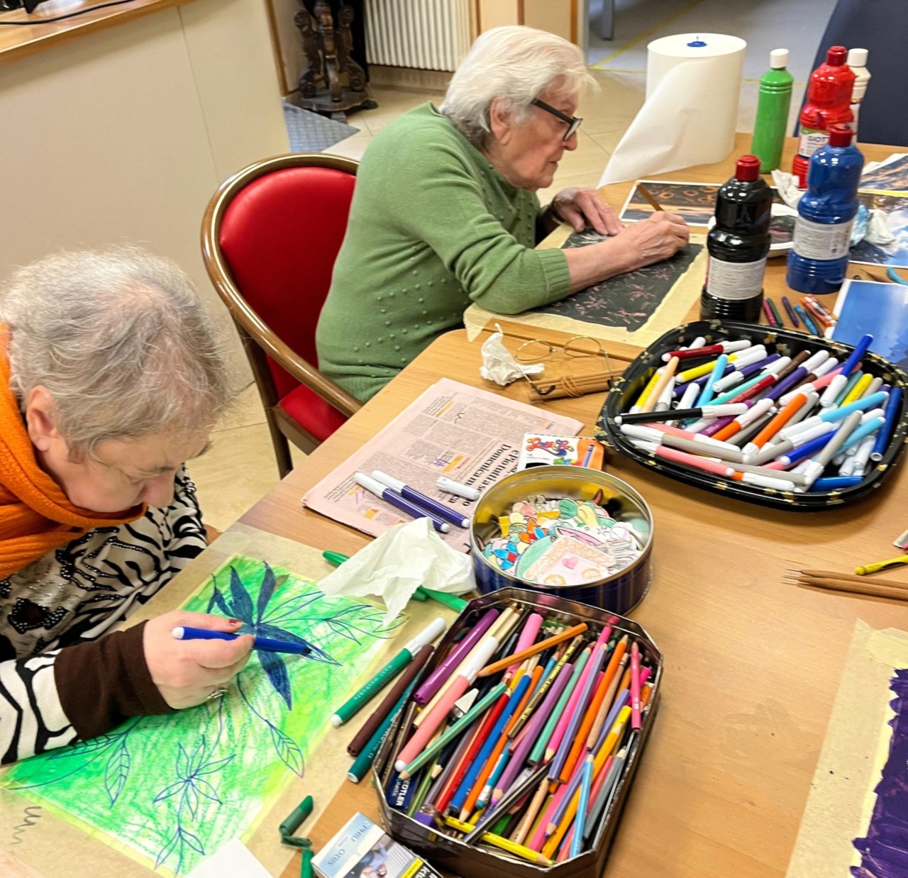 I sogni non vanno in pensione: gli ospiti di Villa Cenacolo diventano artisti