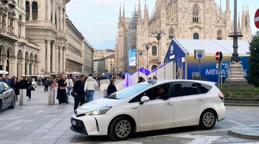 Taxi NCC Milano: come sta cambiando la mobilità urbana tra aeroporti, business travel e nuovi servizi premium