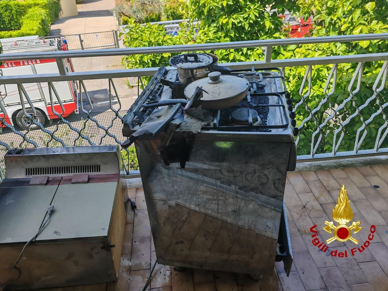 Incendio divampa in cucina