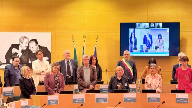 Consegnate le cittadinanze onorarie a 120 bambine e bambini
