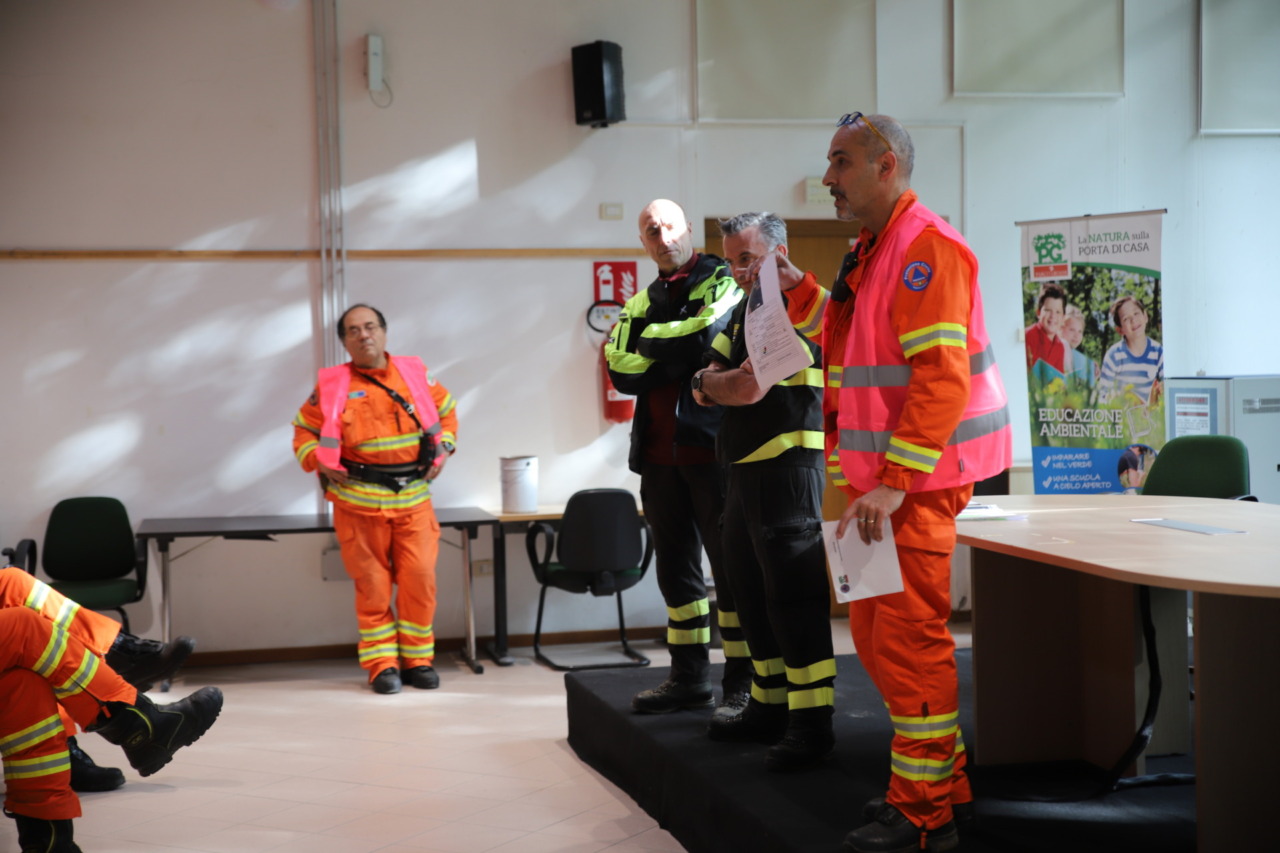 Successo per la maxi esercitazione antincendio boschivo nel Parco delle Groane