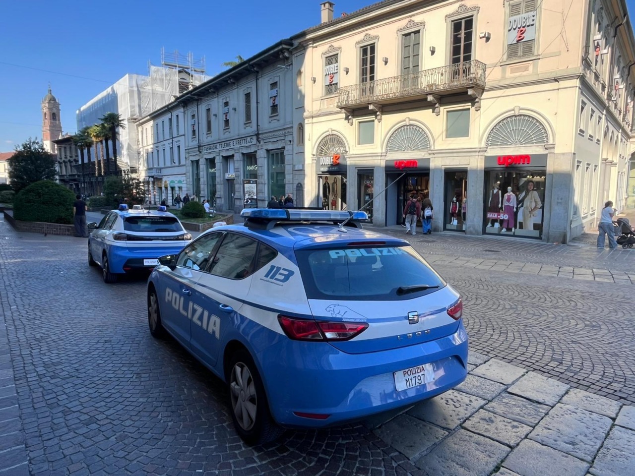 Controlli della Polizia di Stato nelle zone della movida, 101 persone identificate