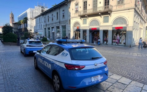 Controlli della Polizia di Stato nelle zone della movida, 101 persone identificate