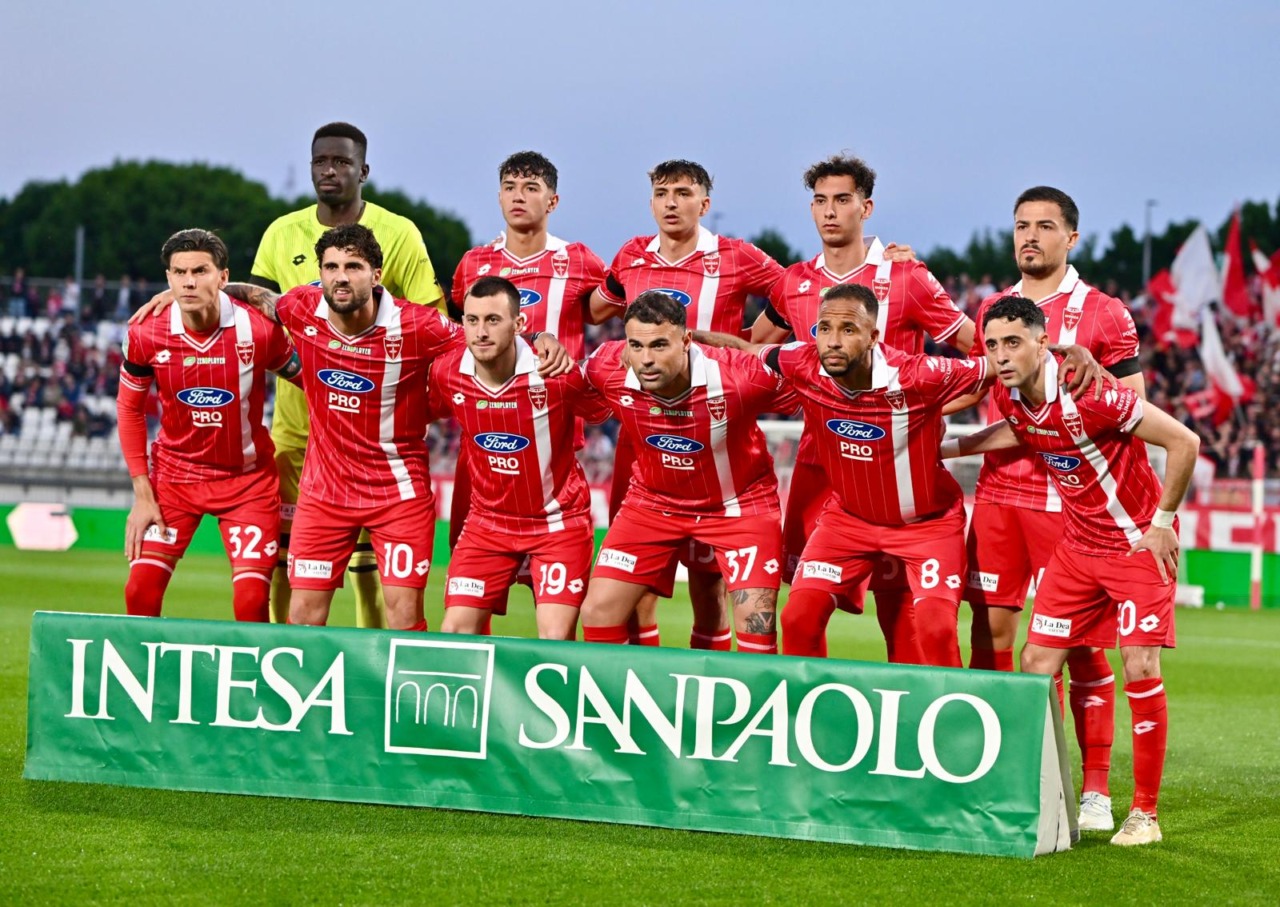 Juve Stabia – Monza finisce 2 a 2: i brianzoli rimontano due reti alle vespe! Martedì la gara di ritorno all’U-Power Stadium