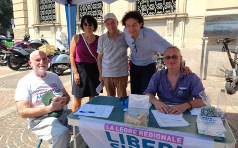 Fine vita, Marco Cappato lancia a Monza la raccolta firme per la proposta di legge “Liberi Subito”