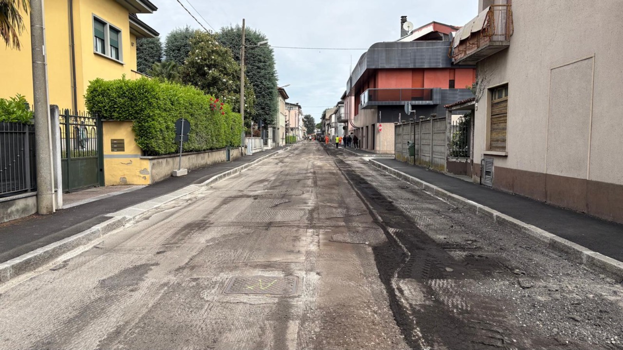 Via ai lavori di asfaltatura: maxi investimenti a Binzago