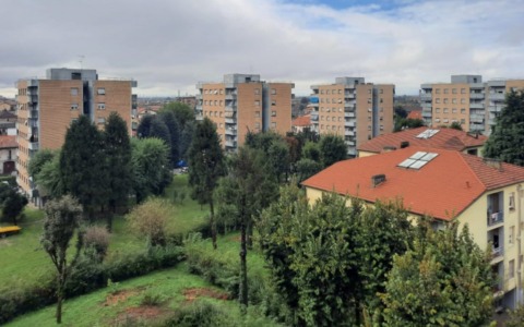 “Cresce l’emergenza casa, servono fondi per i Comuni”