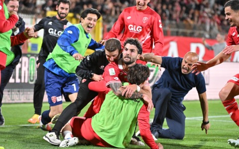 Il Monza batte la Juve Stabia all’ultimo respiro e vola in finale: che partita all’U-Power Stadium!