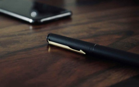 Penna a sfera e design italiano: quando la funzionalità incontra l’estetica