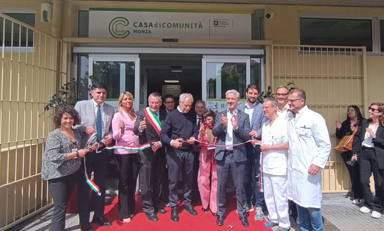 Taglio del nastro per la Casa di Comunità Luca della Robbia