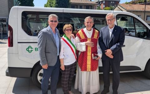 La solidarietà va più lontano con il nuovo pulmino di Anffas