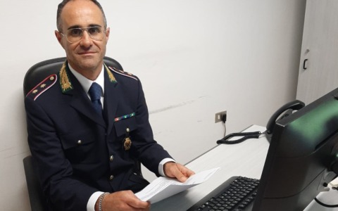 “La sua banca sta fallendo, deve spostare i soldi”. E le prosciugano il conto