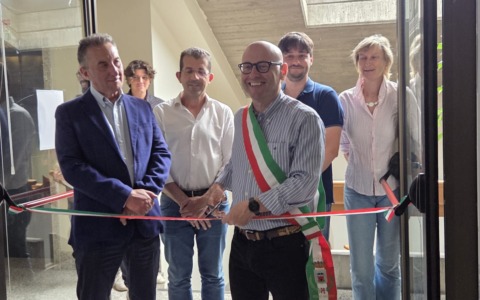 Taglio del nastro per le mansarde riqualificate del municipio