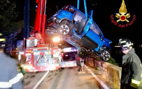 Incidente mortale a Brienno, auto termina nel lago: 29enne di Solaro accusato di omicidio stradale