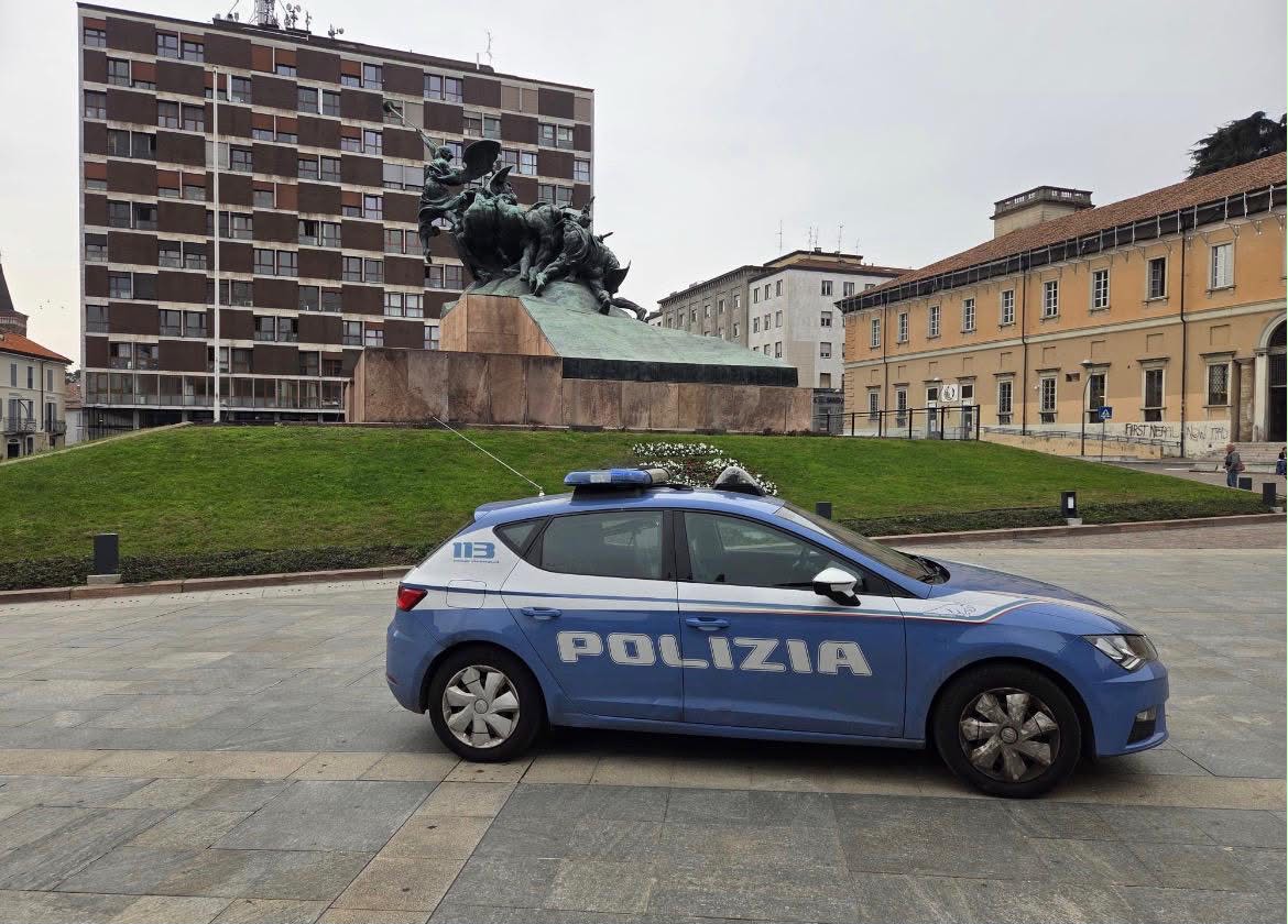 Sessantunenne sorpreso a rubare prende a pugni il vigilante