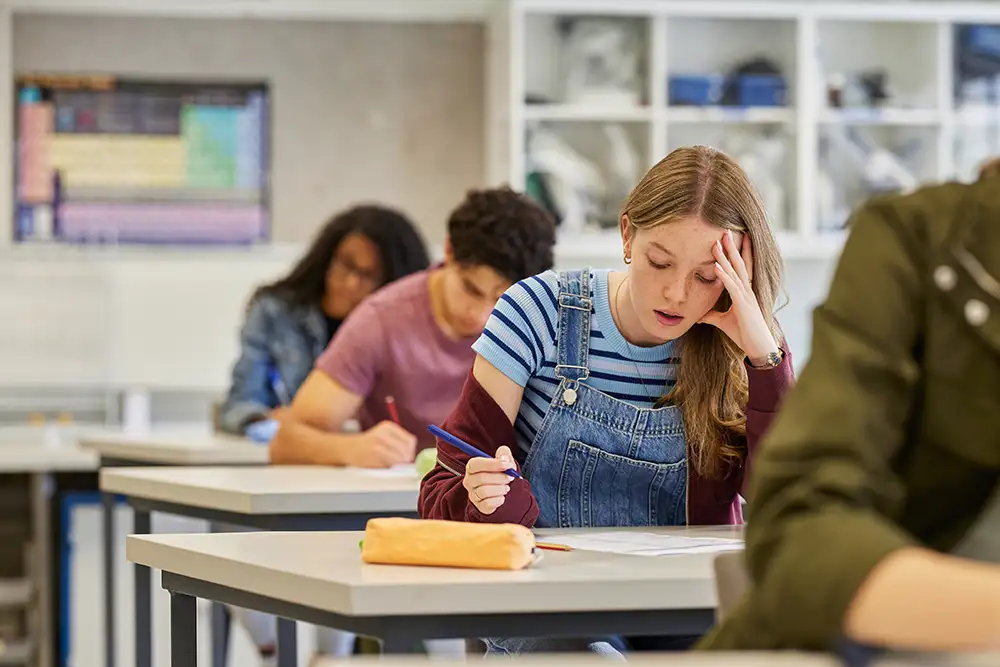 Studenti alle prese con i debiti scolastici: come organizzarsi?