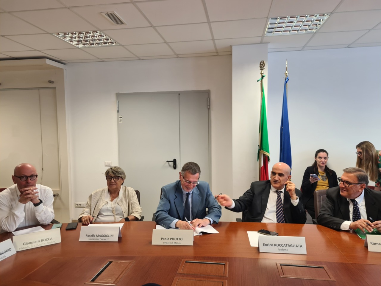 Sicurezza nelle stazioni di Monza e Brianza: firmato l’accordo con Regione e Prefettura