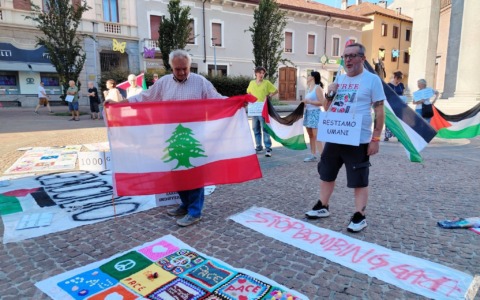Saluto fascista durante il presidio Pro Palestina