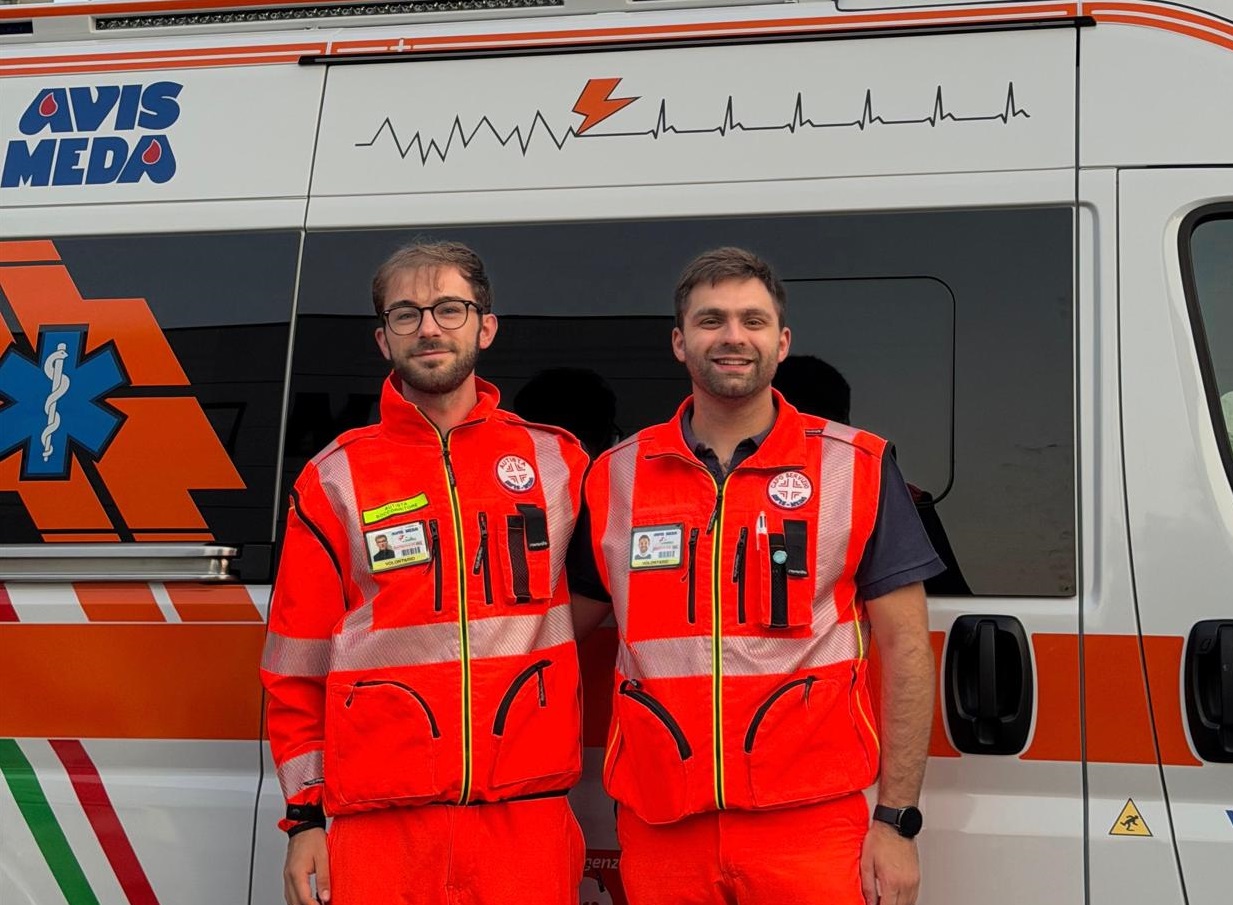 Due giovani laureati con 110 e lode dedicano la tesi a volontari che operano sulle ambulanze
